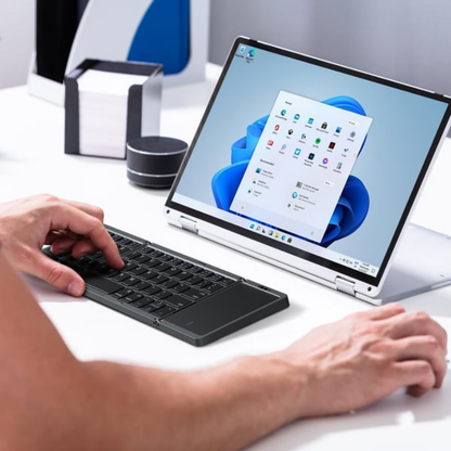 Fällbar™ | Smart vikbart tangentbord med touchpad